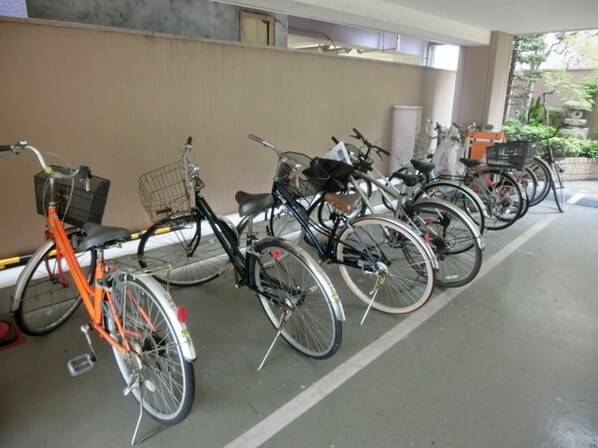 スクエア コートの物件内観写真